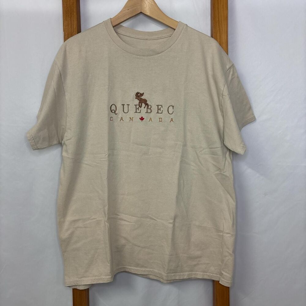Quebec Canada tan t-shirt